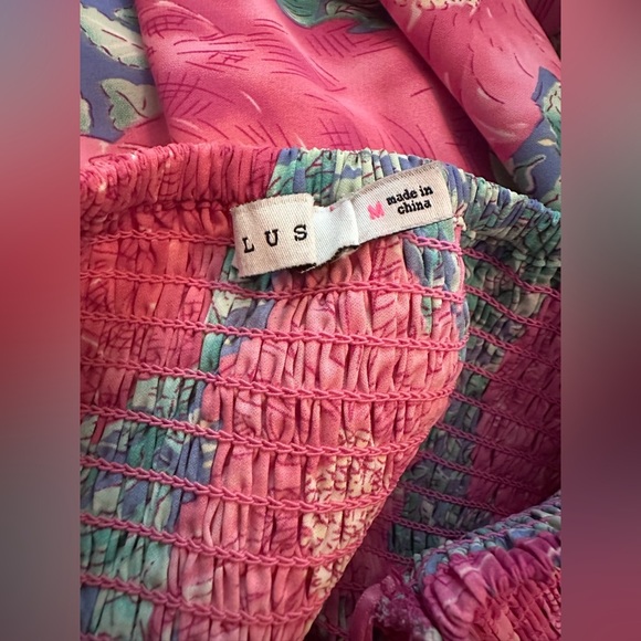 New Lush Ruched Halter Floral Maxi Dress, size Medium - Picture 7 of 8